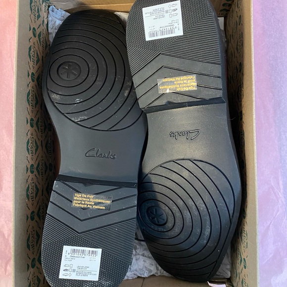 Clark’s Gatewood Over size 11W. New in box! - Picture 7 of 7
